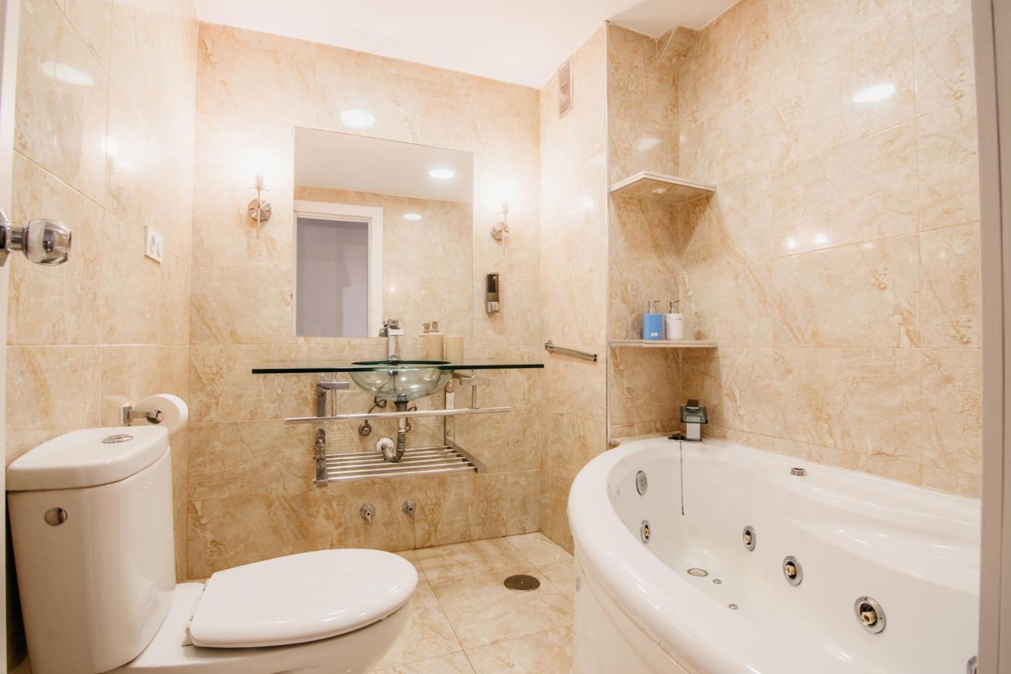 Tuguest Maria Luisa Apartment - Free Parking Granada Buitenkant foto