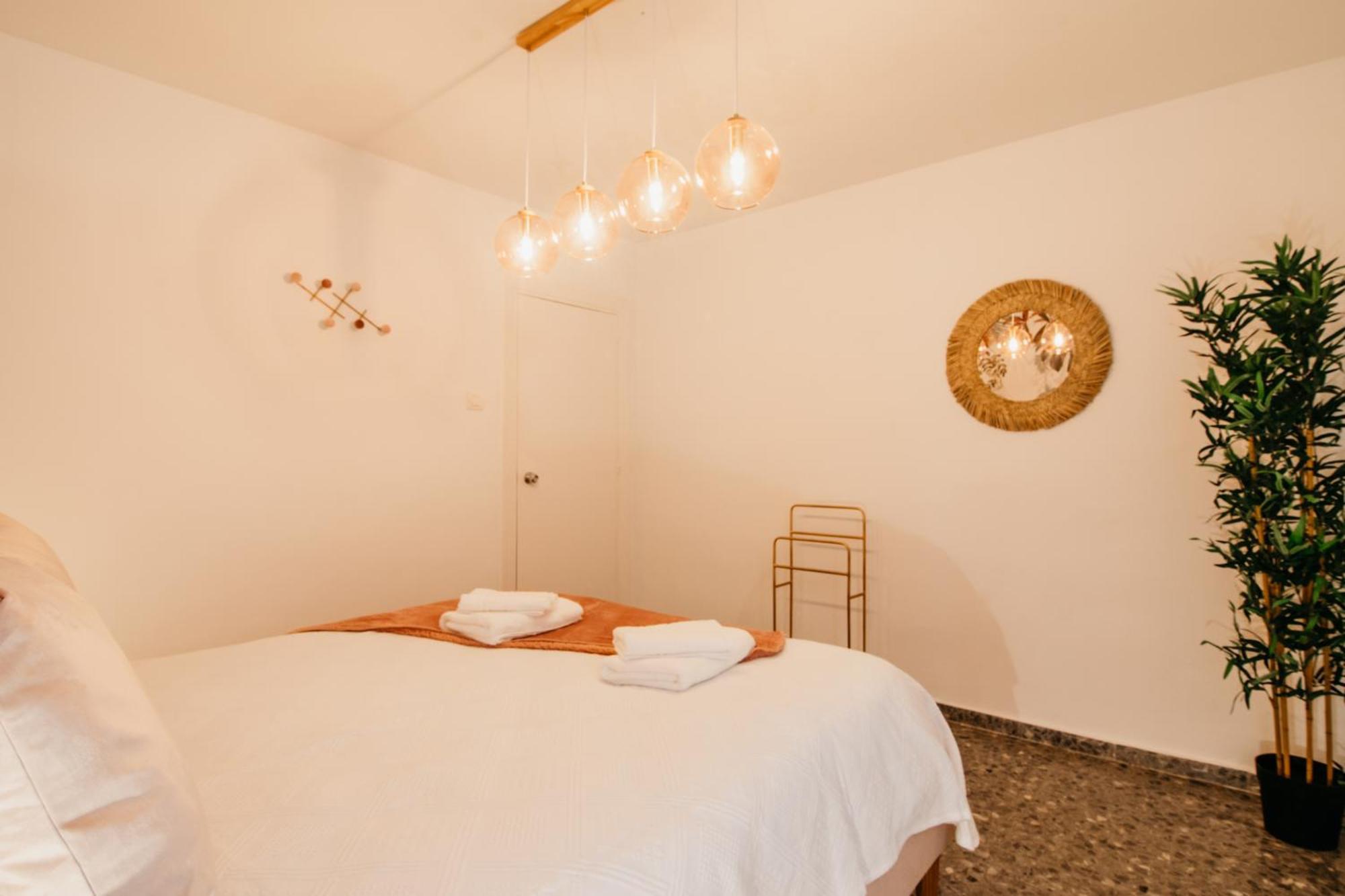 Tuguest Maria Luisa Apartment - Free Parking Granada Buitenkant foto