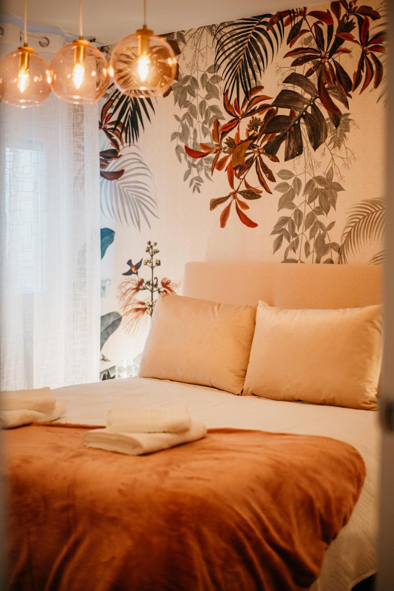 Tuguest Maria Luisa Apartment - Free Parking Granada Buitenkant foto